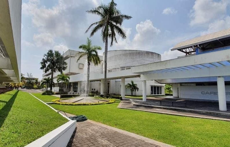 Universidad Cristóbal Colón
